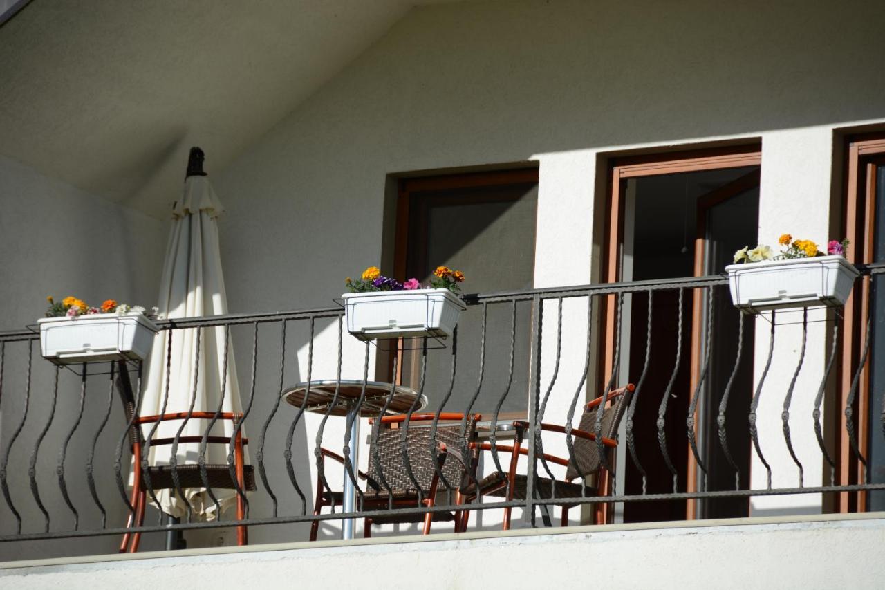 Guest House Blue Views Plav Exteriér fotografie
